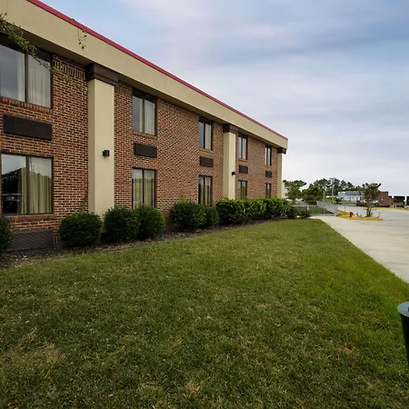 Red Roof Inn & Suites Jacksonville, Nc-2