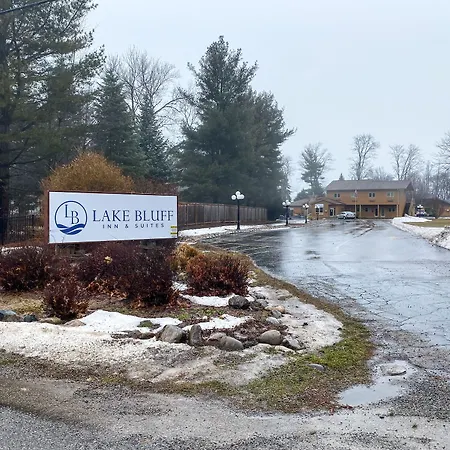 Lake Bluff Inn And Suites-2