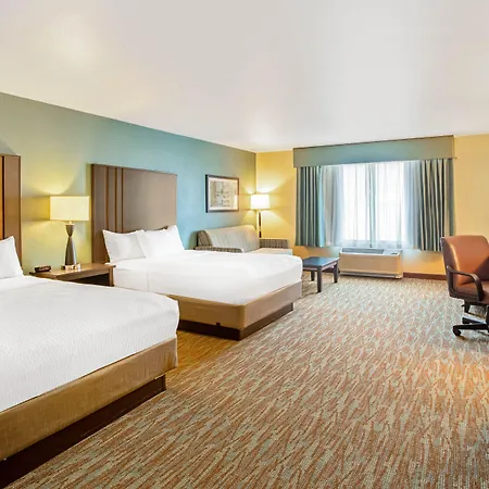 La Quinta By Wyndham Gillette-3