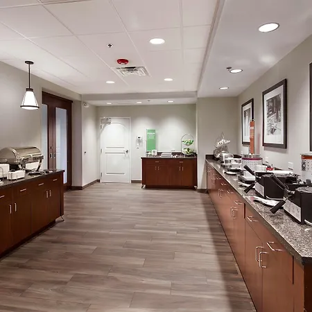 Hampton Inn & Suites Page - Lake Powell-3