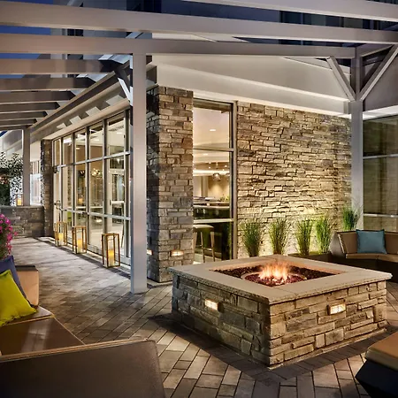 Springhill Suites By Marriott Cleveland Independence-2