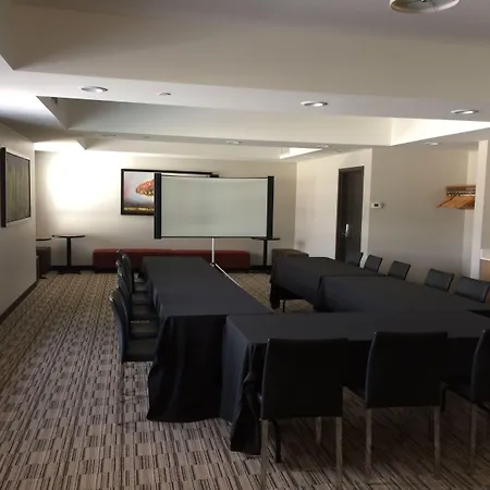 Microtel Inn & Suites By Wyndham Sudbury-3