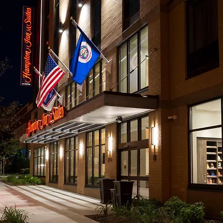 Hampton Inn And Suites Minneapolis University Area, Mn-3