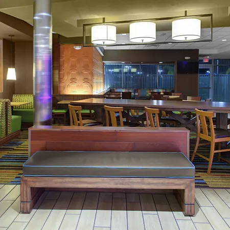 Fairfield Inn & Suites By Marriott Bakersfield North/Airport-3