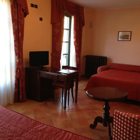 Hotel Barolo-3