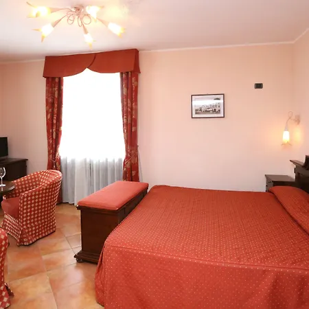 Hotel Barolo-2