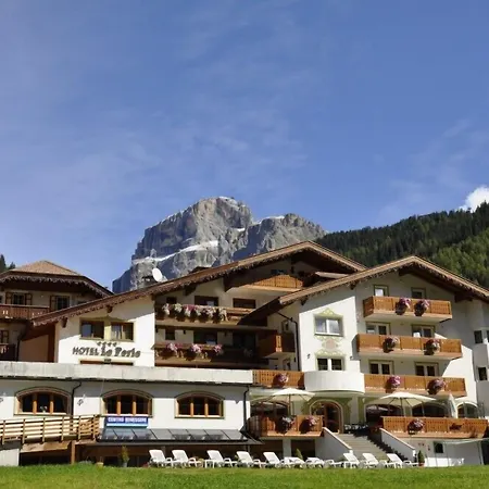 Hotel La Perla Wellness & Beauty-2