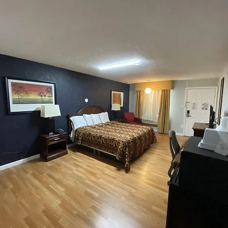 Royal Lodge-2