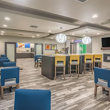 Comfort Inn & Suites Oklahoma City South I-35-3