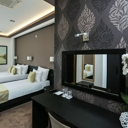 Garni Hotel Zen Free Parking-2