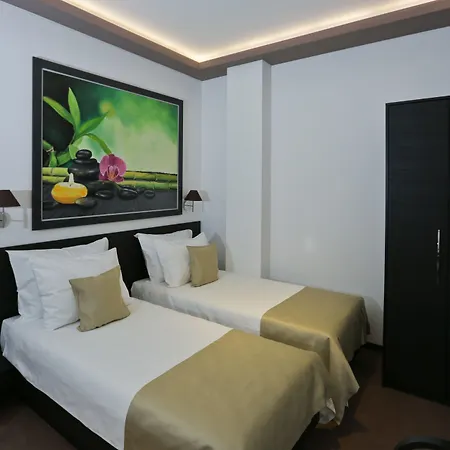 Garni Hotel Zen Free Parking-3