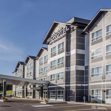 Microtel Inn & Suites By Wyndham Oyster Bay Ladysmith-3
