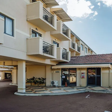 Canning Bridge Auto Lodge-3