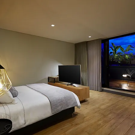 14 Urban Hotel-2