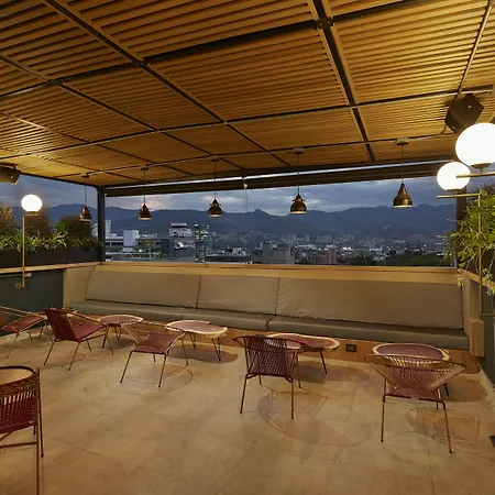 14 Urban Hotel-3