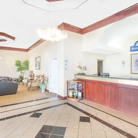 Days Inn By Wyndham Robstown-3