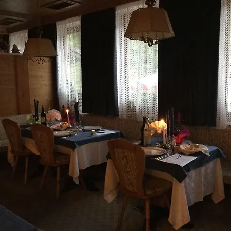 Hotel Alpenrose-3