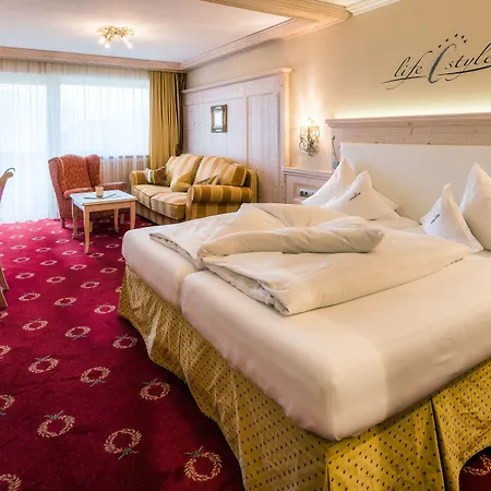 Wellnesshotel Cervosa-2