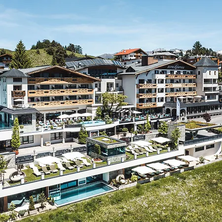 Wellnesshotel Cervosa-2