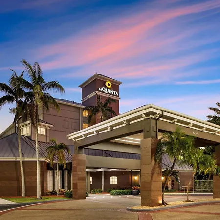 La Quinta By Wyndham Miami Airport West-2