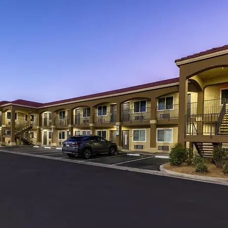 Quality Inn & Suites Hesperia-Victorville-3
