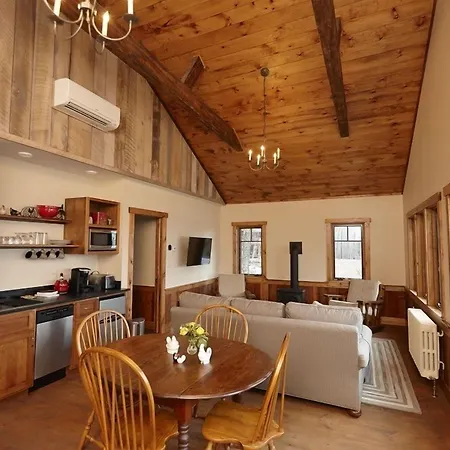 Seesaw'S Lodge-2