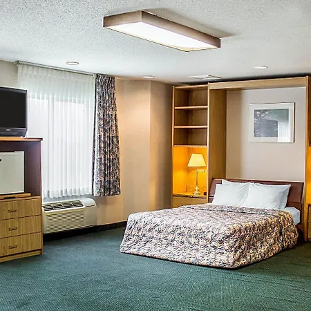 Rodeway Inn Abbotsford-3