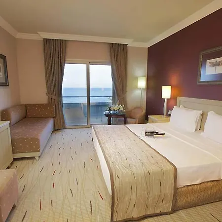 Merit Park Hotel & Casino-3