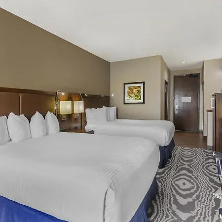 Best Western Plus Williston Hotel & Suites-3