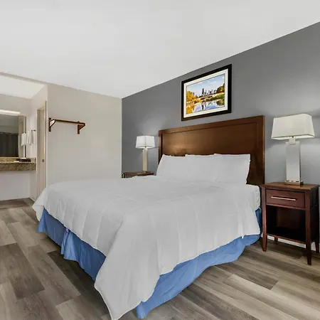 Rodeway Inn Lyons - La Grange-2