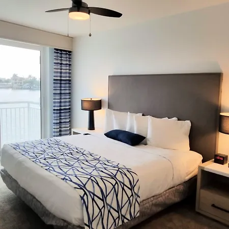 Provident Oceana Beachfront Suites-3