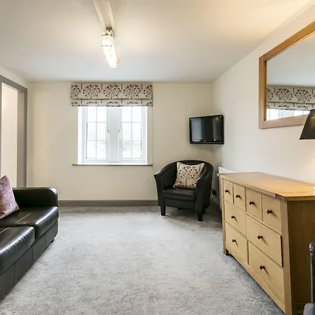The Gamekeeper'S Inn-2