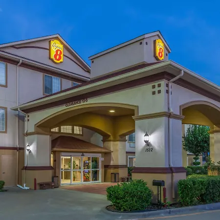 Super 8 By Wyndham Hillsboro Tx-2