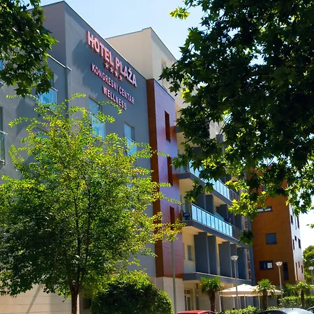 Hotel Plaza-2