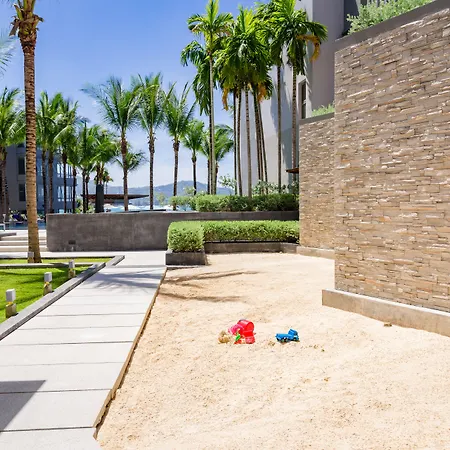 Oceanfront Beach Resort-3