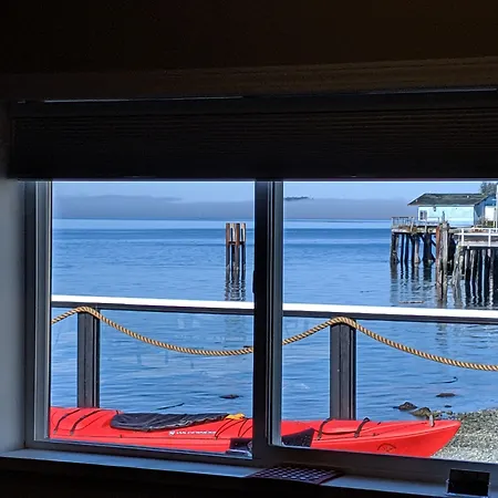 Nimpkish Hotel-3