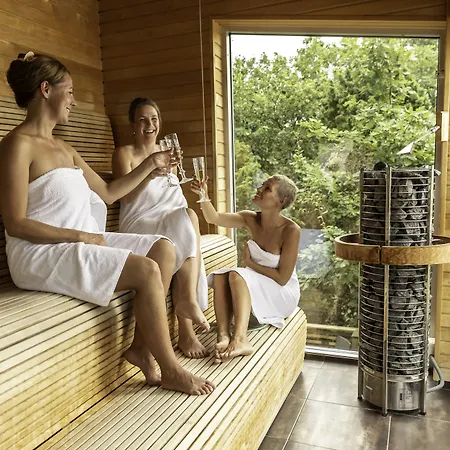 Treetop Spa Hangout & Hotel-2