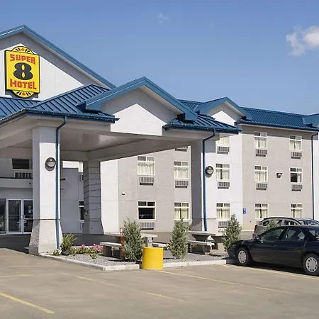 Super 8 By Wyndham Fort Saskatchewan-3