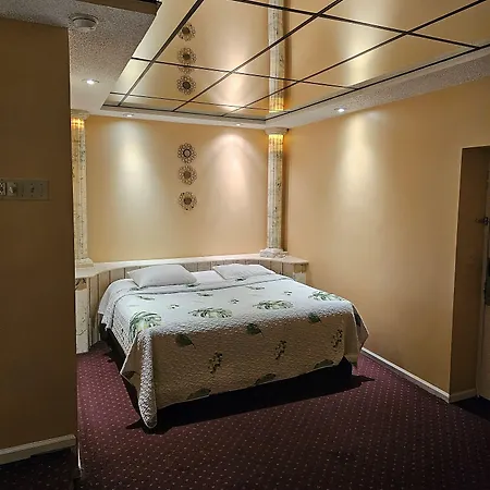 Loop Inn Motel-3