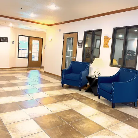 Country Trails Inn &Suites-3