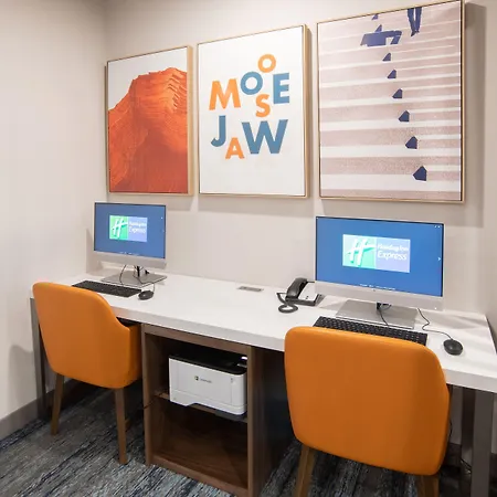 Holiday Inn Express & Suites - Moose Jaw By Ihg-3