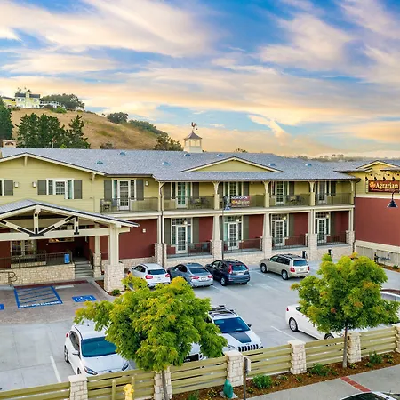 The Agrarian Hotel; Best Western Signature Collection-3