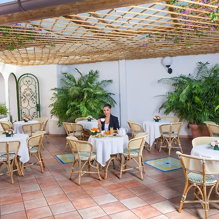 Hotel Villa Sirena - Thermae&SPA-3