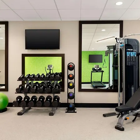 La Quinta Inn & Suites By Wyndham Burlington-3