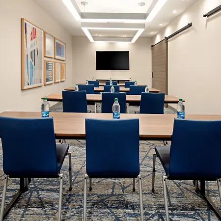 Holiday Inn Express & Suites Palm Desert - Millennium By Ihg-2