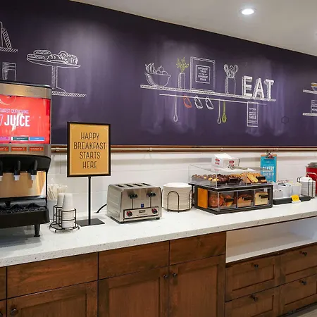Hampton Inn Colorado Springs I-25 Central-2