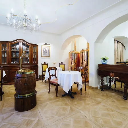 Spa Beerland Chateaux - U Zlate Hrusky / At Golden Pear-3