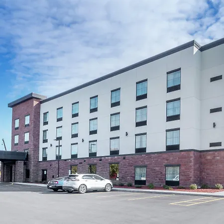 Cobblestone Hotel & Suites International Falls-3