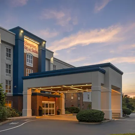 Hampton Inn & Suites By Hilton Plymouth-3