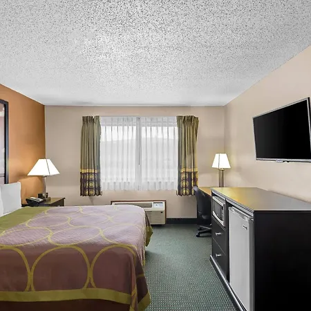 Super 8 By Wyndham Jefferson-2
